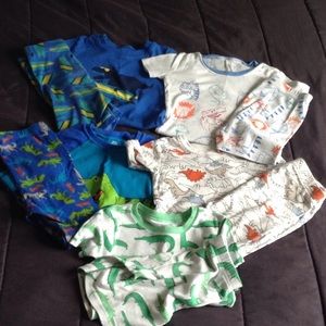 Boys 5t gently used short sleeved pajamas
